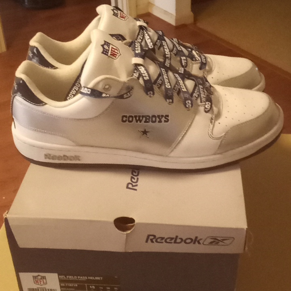 Dallas Cowboys Reebok shoes